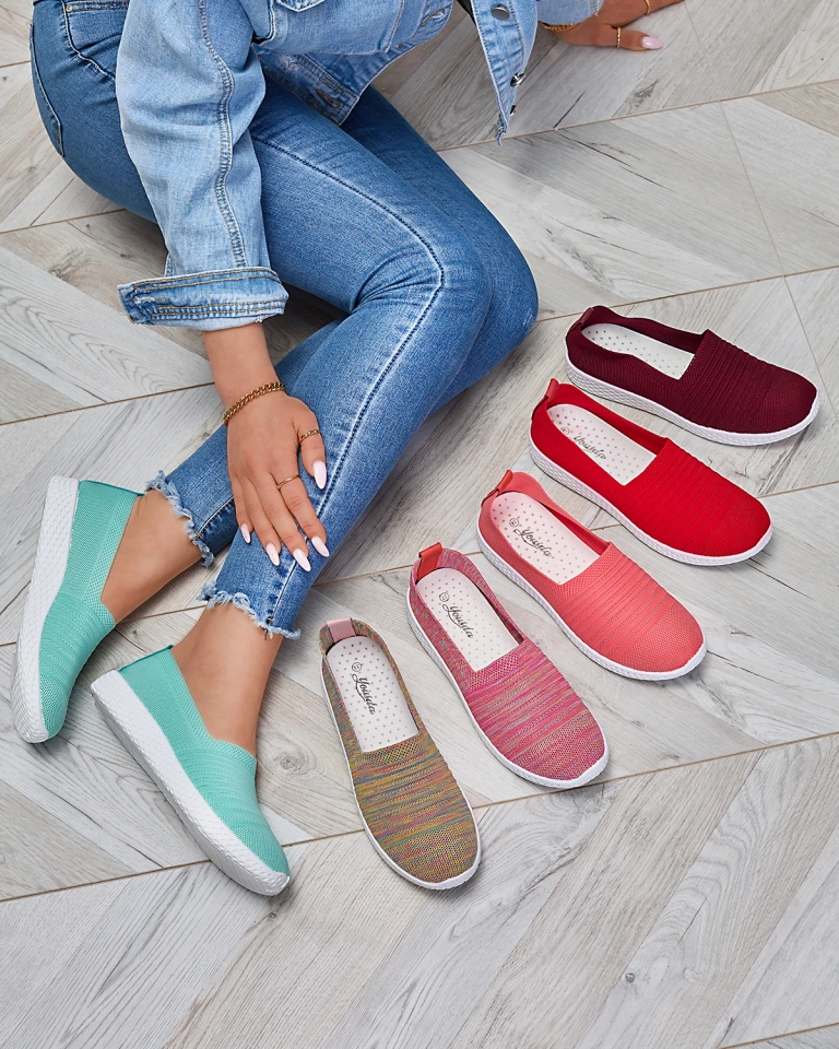 Красные женские кроссовки Covvu- Footwear