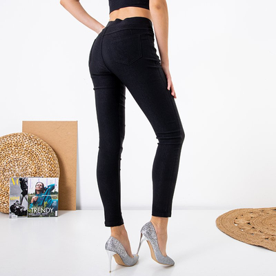 Черные женские рваные штаны