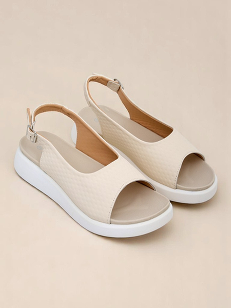 Royalfashion Women's Riva sandals on a thicc sole