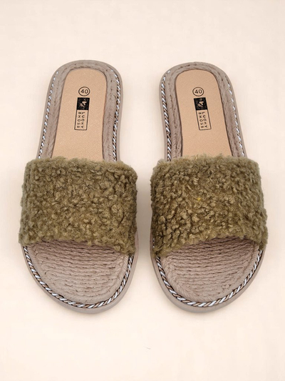 Royalfashion Klapki damskie z kożuszkiem Cozy Step