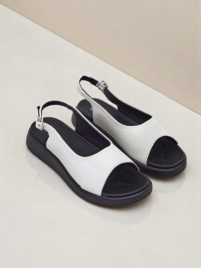 Royalfashion Women's Riva sandals on a thicc sole