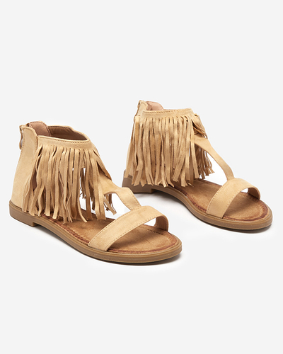 Босоножки бежевого цвета с бахромой Clov