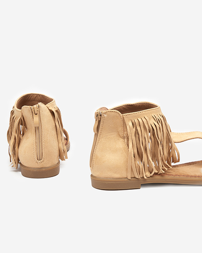 Босоножки бежевого цвета с бахромой Clov