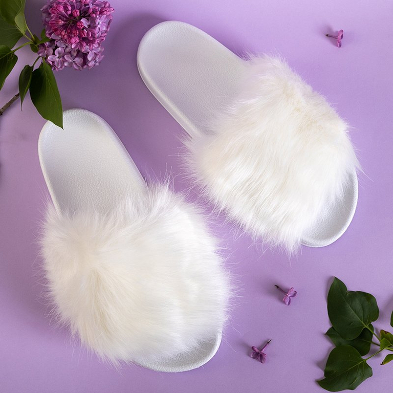 Белые женские шлепанцы с мехом Danita