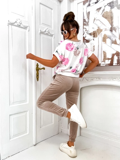 Royalfashion Damski komplecik z krótkim rękawem w wiosenne kwiaty