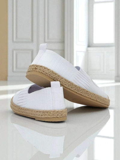 Espadryle damskie Calista Biancha – białe płaskie z eko zamszu, styl włoski