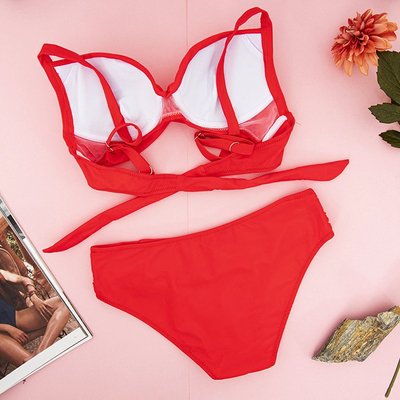 Raudonas dviejų dalių moteriškas maudymosi kostiumėlis - Apatinis trikotažas