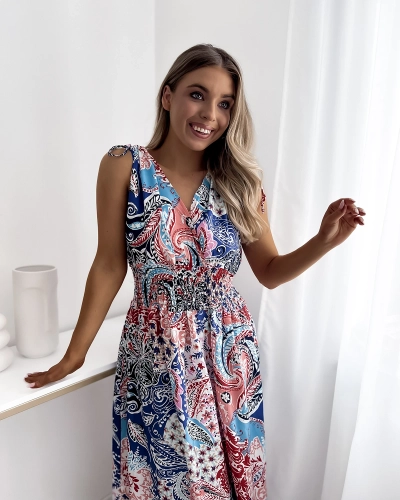 Узорчатое женское платье-миди голубого и розового цвета Одежда