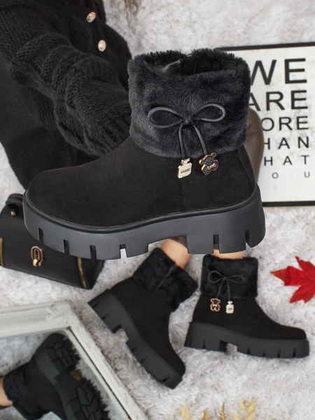 Aukštesni moteriški eko zomšos aulinukai su kailiuku Vernaya