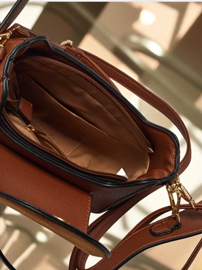 Mažas moteriškas krepšys iš eko odos „Golden Whisper“