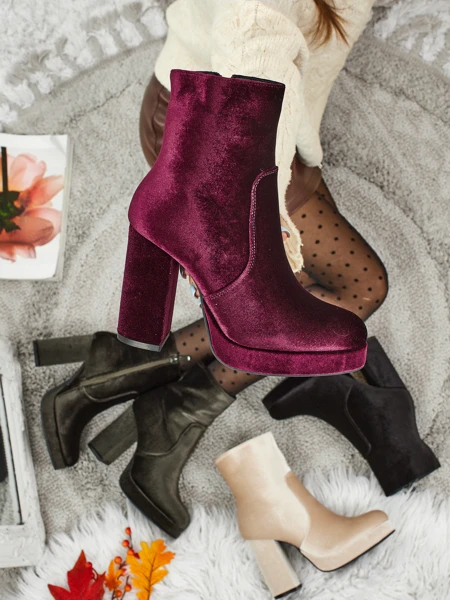 Moteriški aulinukai su storu kulnu al'la Welur Miss