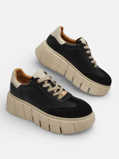 Sportiniai moteriški sportbačiai iš natūralios odos Taures