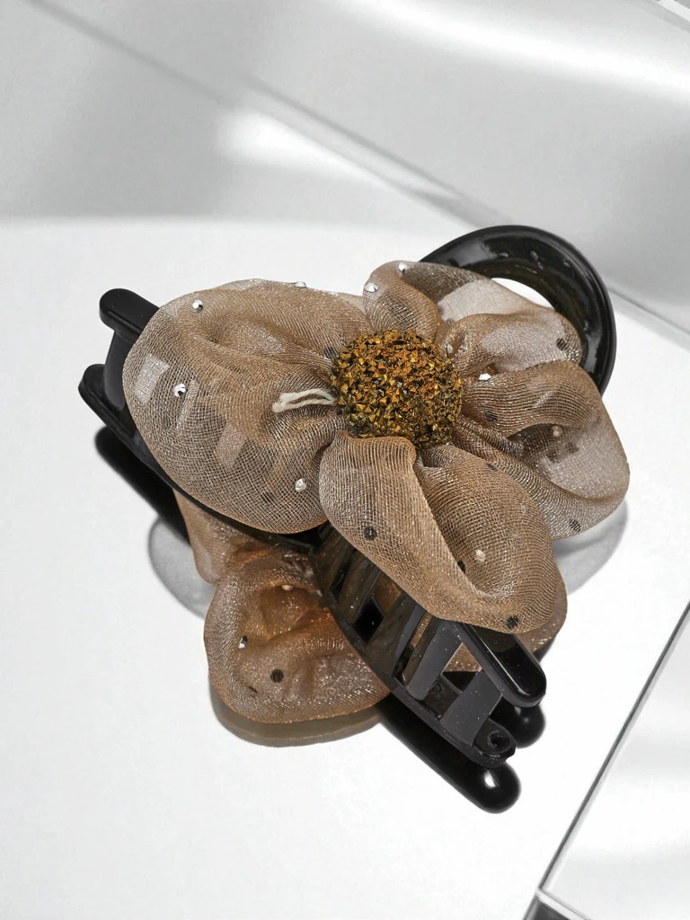 Royalfashion Заколка для волос с тюлевым цветком и блестящей сердцевиной