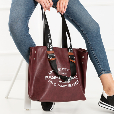 Бордовая женская сумка с надписями