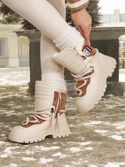 Royalfashion Женские снежные ботинки Uemi