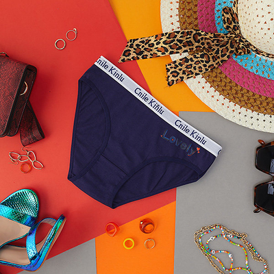 Tamsiai mėlynos moteriškos kelnaitės su užrašais - Apatiniai