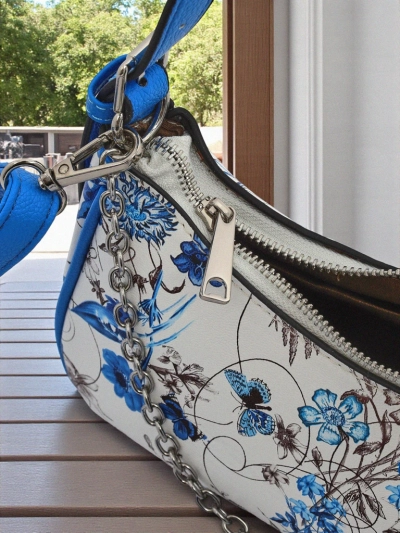 Royalfashion Maža moteriška rankinė iš eko odos su gėlėmis Lily Bloom