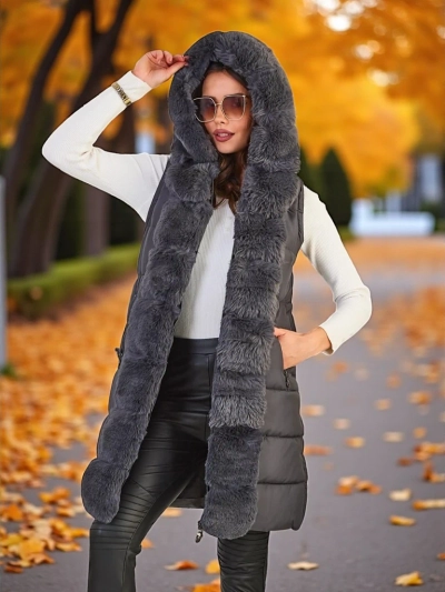 Женская куртка Royalfashion с отстегивающимися рукавами