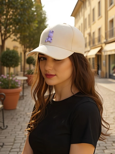 Royalfashion Кепка с нашивкой Bunny Chic