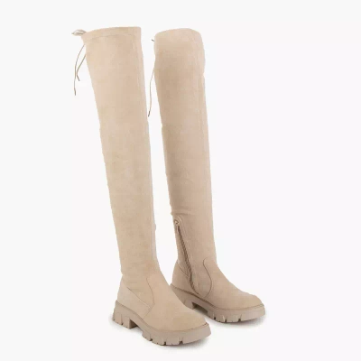 OUTLET Ekologiški zomšiniai smėlio spalvos batai su plokščiais kulnais virš kelio Engi - Batai