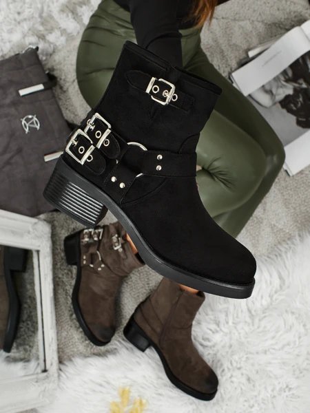 Женские ботинки из эко-замши с пряжками Valtos