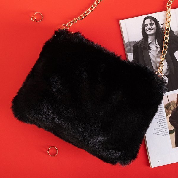 Juoda kailio rankinė ant auksinės grandinėlės - Rankinės