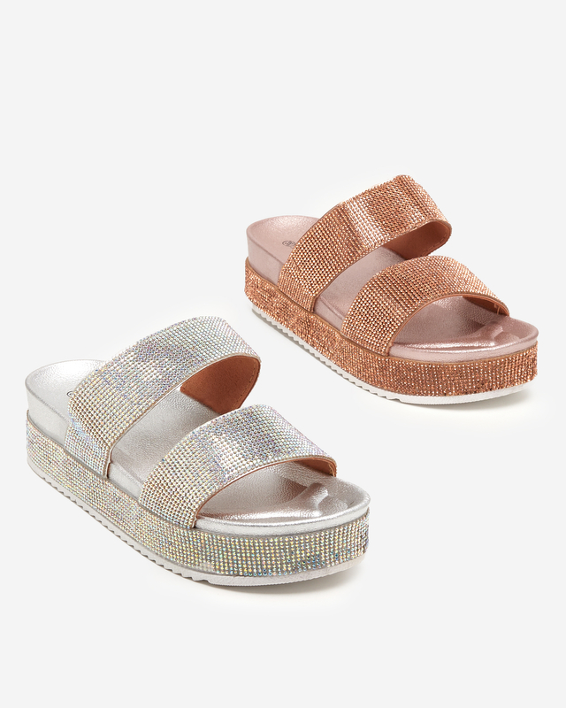 OUTLET Rožinės ir auksinės moteriškos šlepetės su kubiniais cirkoniais iš Slisera - Avalynė