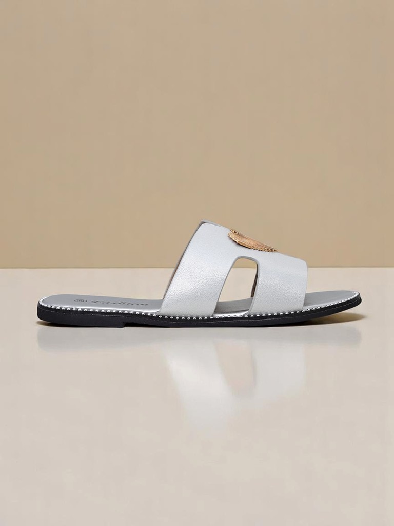 Royalfashion Women's Heart Chic Flat Slippers