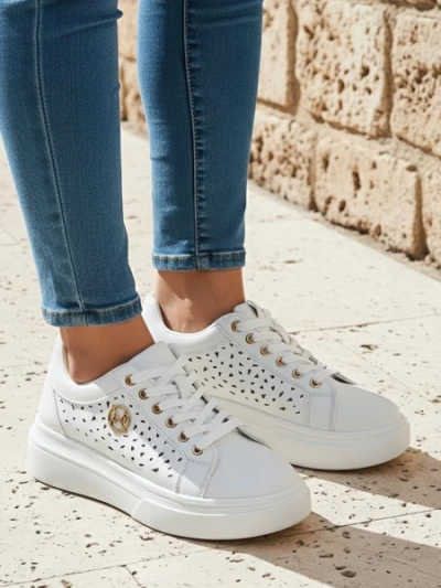 Moteriški Calista Bianco sportbačiai iš eko odos, ažūriniai, pavasariniai 4,5 cm