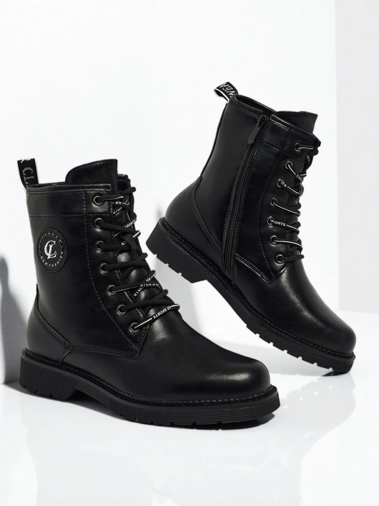 Eko odos aulinukai suvarstomi Tavira