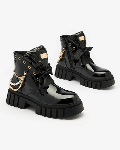 Royalfashion Женские лакированные утепленные ботинки черного цвета Dahaff