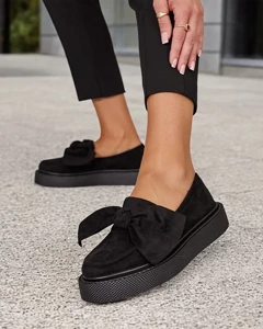 juodas