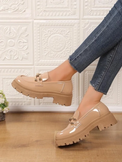 Royalfashion Женские лаковые лоферы Arieda