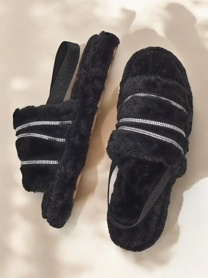 Женские меховые башмачки Royalfashion с стразами Ferrems