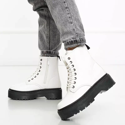 OUTLET Сапоги рабочие белые на массивной Lesya подошве - Обувь