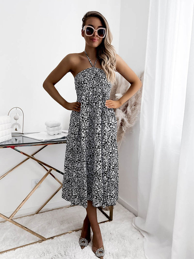 Juodai balta moteriška midi suknelė su raštu PLUS SIZE- Drabužiai