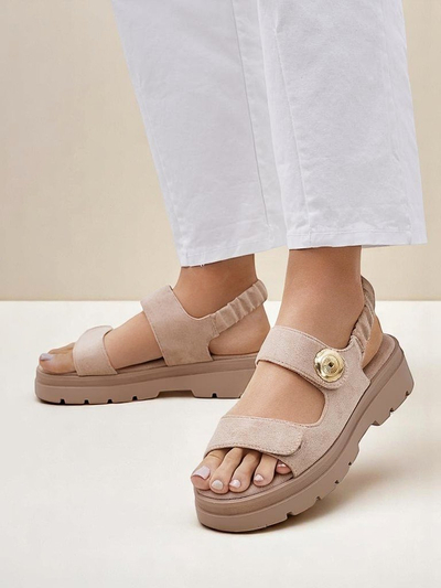 Женские бежевые сандалии Royalfashion Callista на платформе из замши