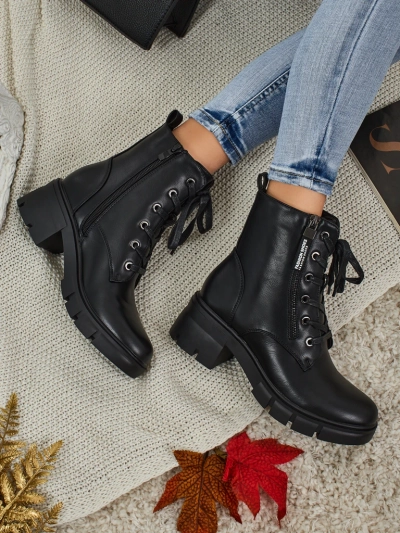 Eko odiniai aulinukai suvarstomi Nomelira