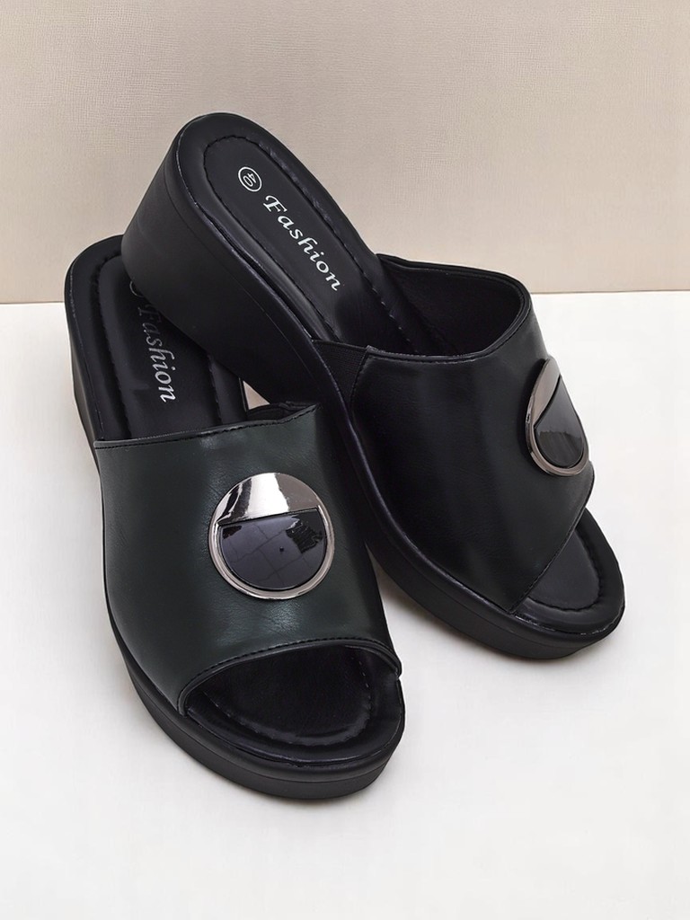 Royalfashion moteriškos basutės su platforma Elira