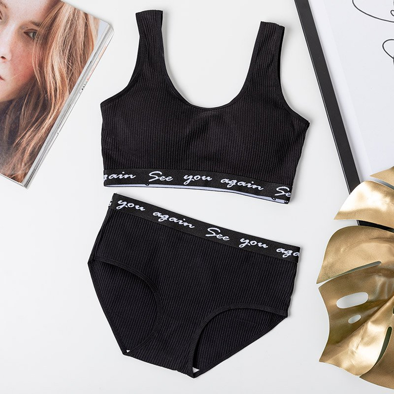 Juodas moteriškas sportinio apatinio trikotažo komplektas - Apatiniai