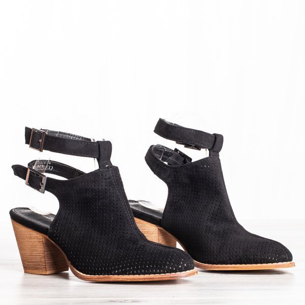 OUTLET Черные ажурные сапоги на столбе Palacida - Обувь