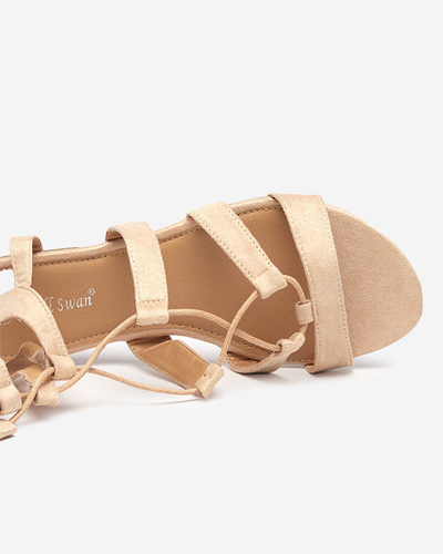 Бежевые гладиаторы до середины икры Eliko- Buty