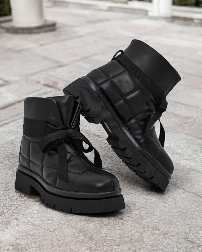 Royalfashion Moteriški batai Losita su klyneliu