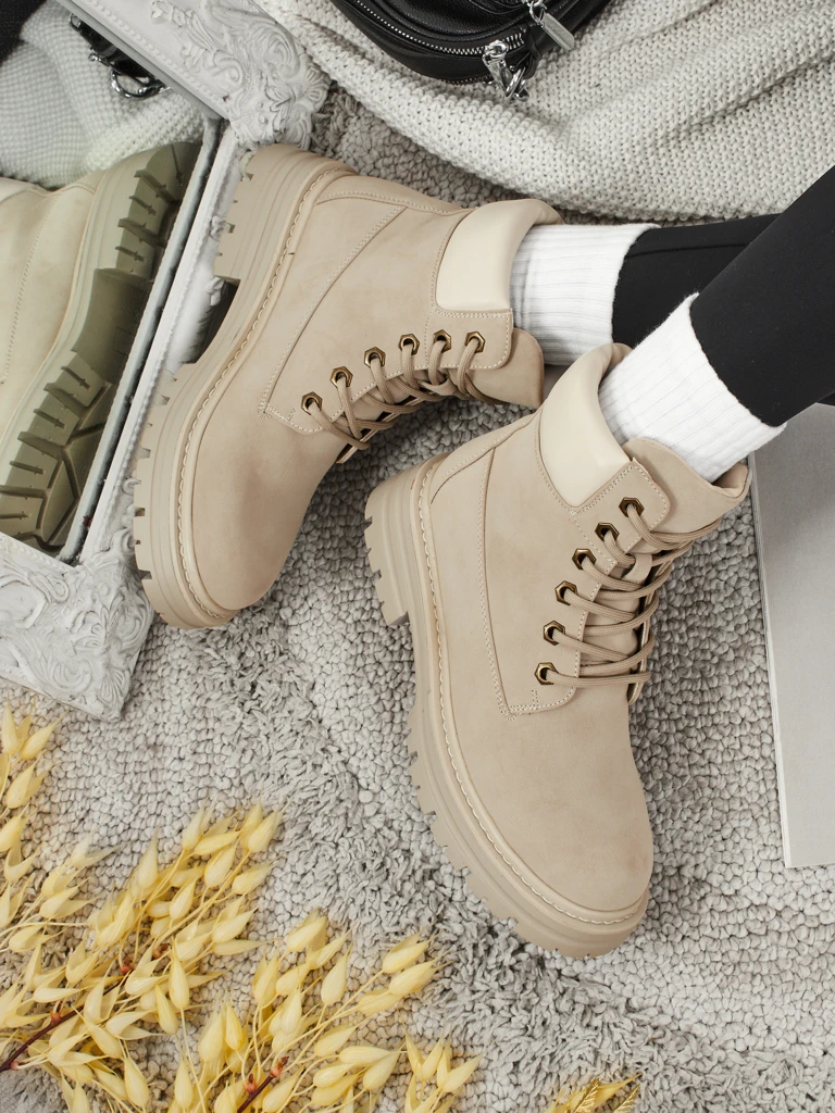 Moteriški aulinukai Avienne