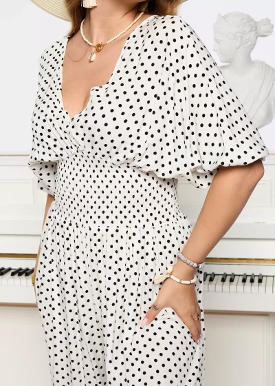 Baltas ilgas moteriškas žirnių kostiumėlis - Apranga