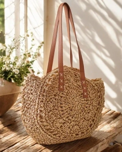 светло-коричневый