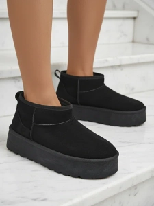 juodas