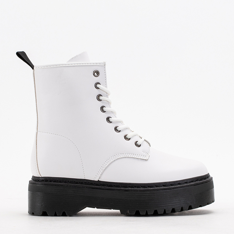 Balti darbiniai batai ant masyvaus Lesya pado - Avalynė