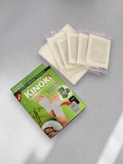 Detoxikuojantys pėdų pleistrai DETOX KINOKI 10 vnt. Pelynas