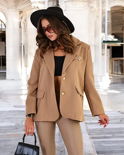 Royalfashion Moteriškas trumpas paltas